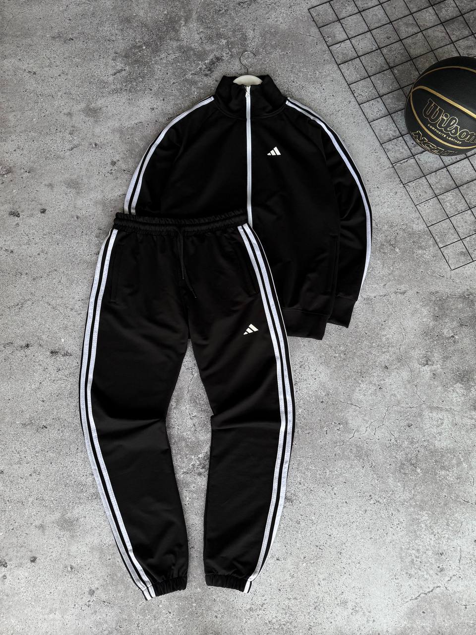 TRACKSUIT ADIDAS